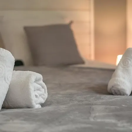 The 5th - Cosy Coeur Historique - Cathedrale Apartament *