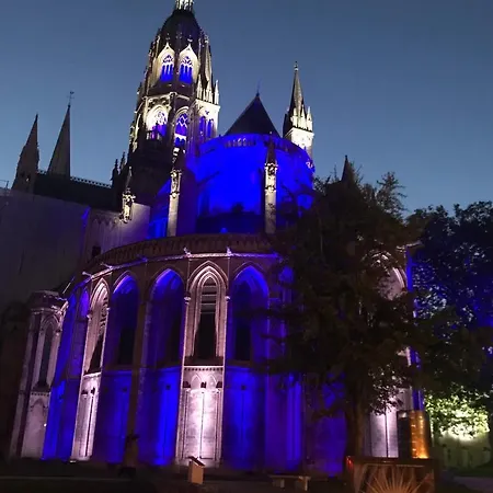 Appartement The 5th - Cosy Coeur Historique - Cathedrale *